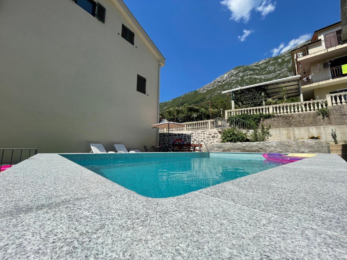 Villa Pul Risan Exterior photo